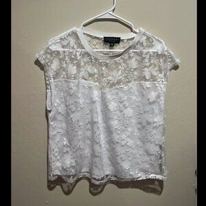 Laundry by Shelli Segal White Lace overlay top